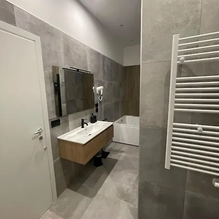 Oikos 3* غالاتينا