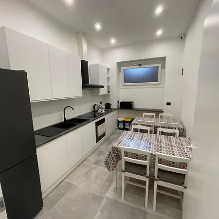 לינה וארוחת בוקר Oikos